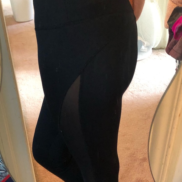 🌸 Running tights with mesh 🌸 - Picture 3 of 4